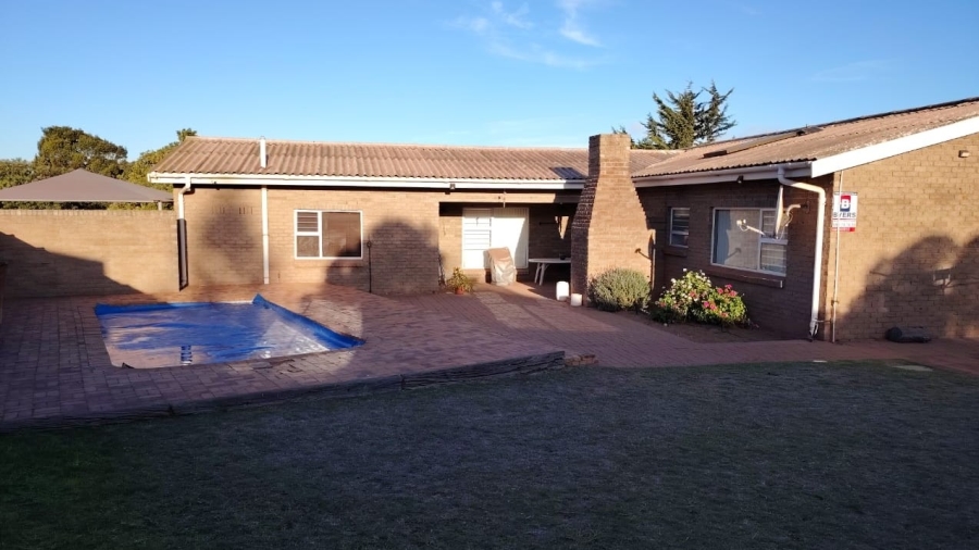 3 Bedroom Property for Sale in Vredenburg Western Cape